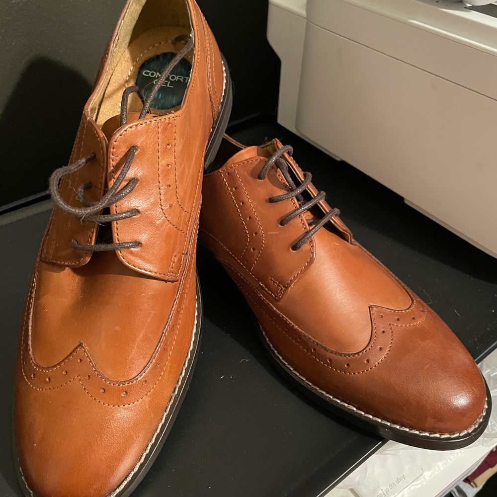 Men’s dress shoes • Nunn Bush